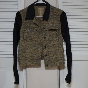 Camouflage GUESS Denim/Jean Jacket